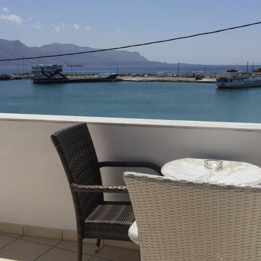 En Plo Hotell Elafonissos Exteriör bild